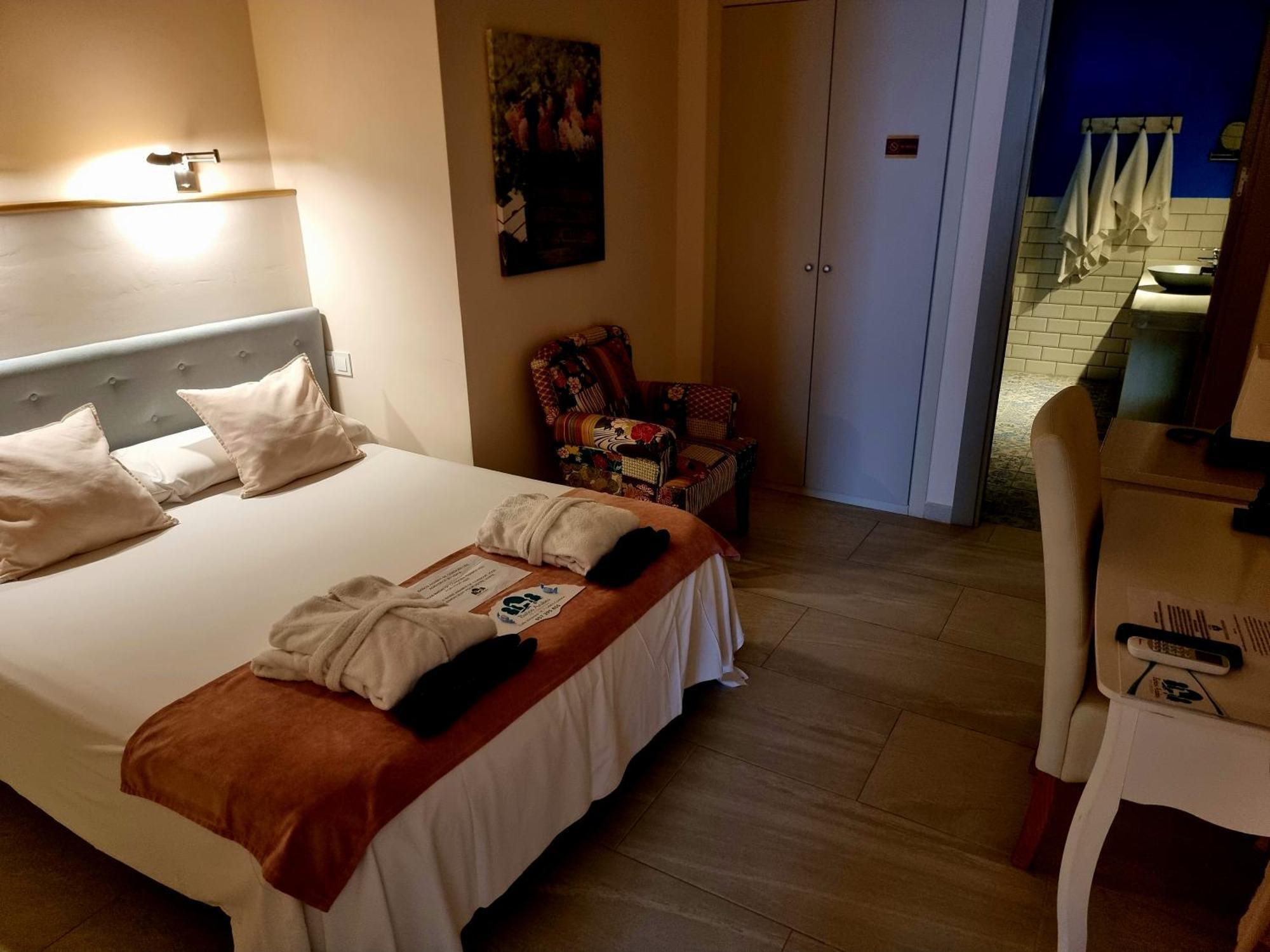 Hotel Hospederia Banos Arabes De Cordoba Dos Esterno foto